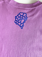 Load image into Gallery viewer, Ninosathes T-Shirt “dolphin-charm” (L)