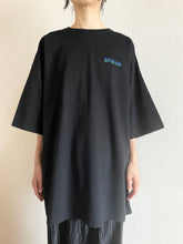 Load image into Gallery viewer, Cohshi.  “ SPIN ME TEE ” (XL)