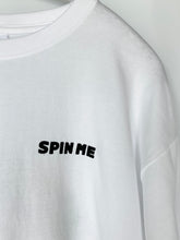 Load image into Gallery viewer, Cohshi. “ SPIN ME TEE ”  (M)
