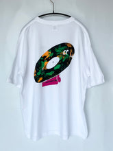 Load image into Gallery viewer, Cohshi. “ SPIN ME TEE ”  (M)

