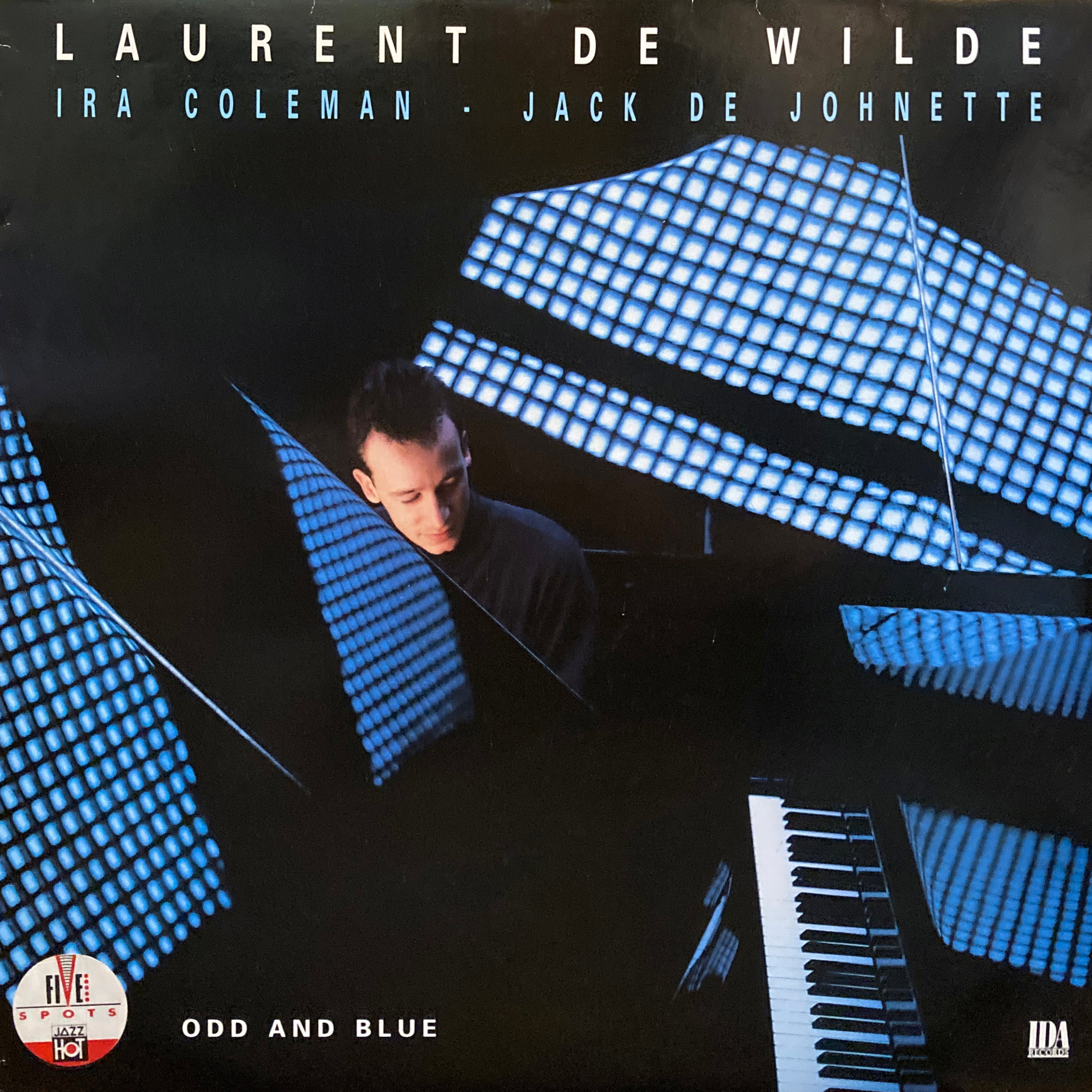 Laurent De Wilde “Odd and Blue” – PHYSICAL STORE