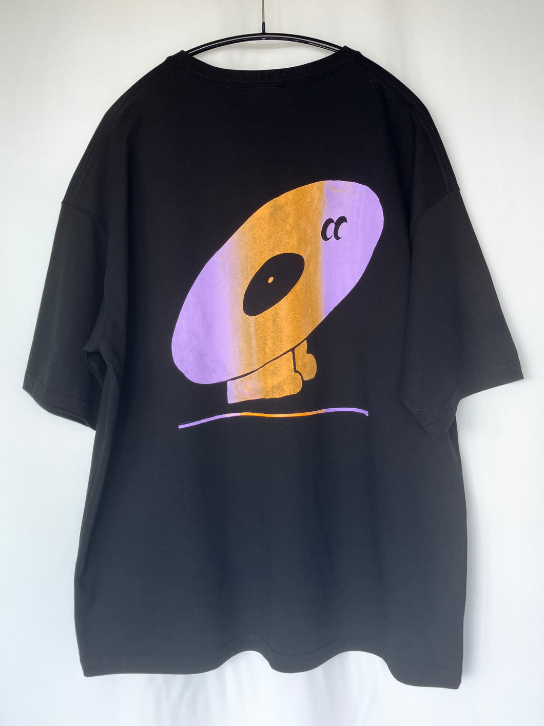 Cohshi.  “ SPIN ME TEE ” (L)