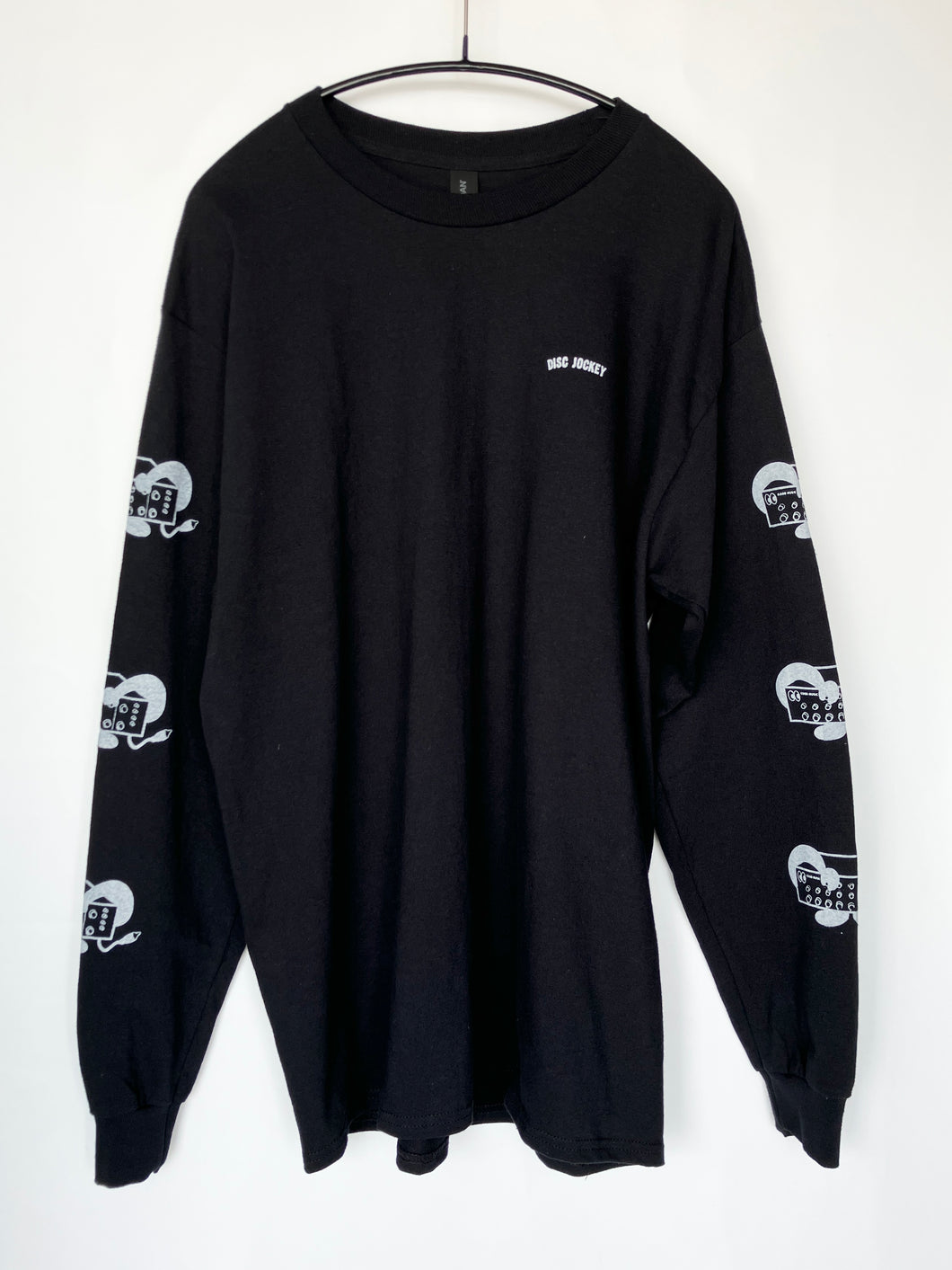 Cohshi. ✴︎ T-shirts  (L)