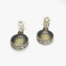 Load image into Gallery viewer, London Purchase  ☆ Earrings (clip-on)

